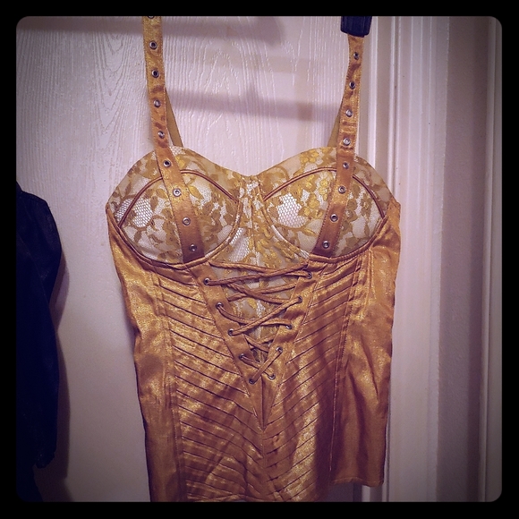 ole ole Tops - NWOT Ole Ole Gold Lace Sz Sm Corset Bustier